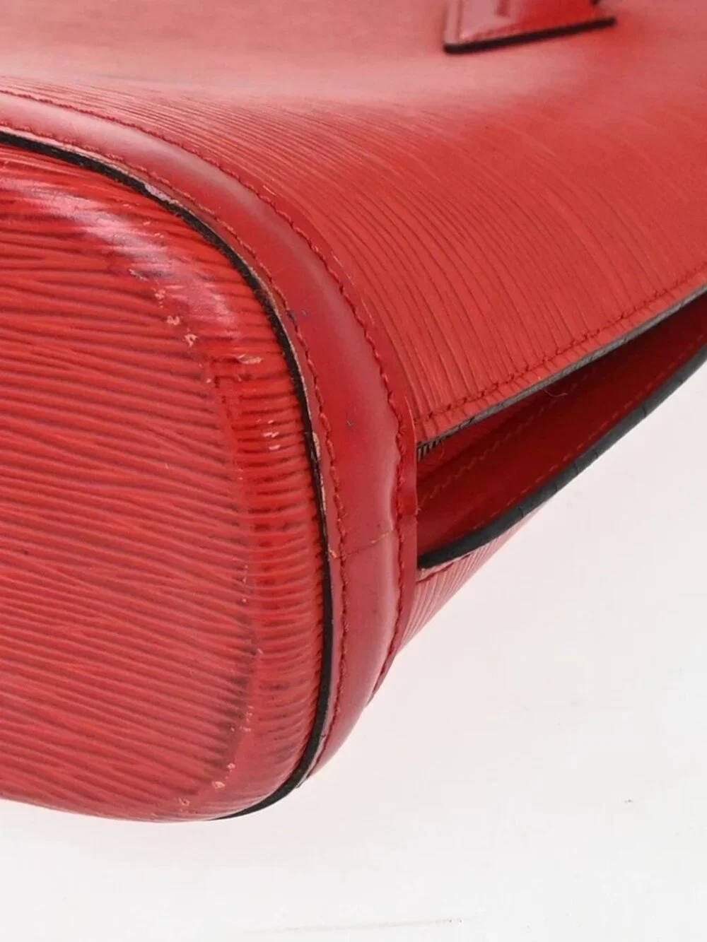 LOUIS VUITTON RED EPI LUSSAC SHOULDER BAG